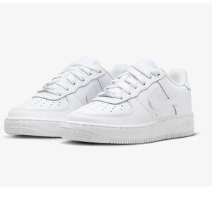 Nike Air Force 1 LE